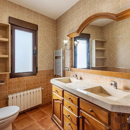 Holiday home Lovely In With Kitchenette Galera